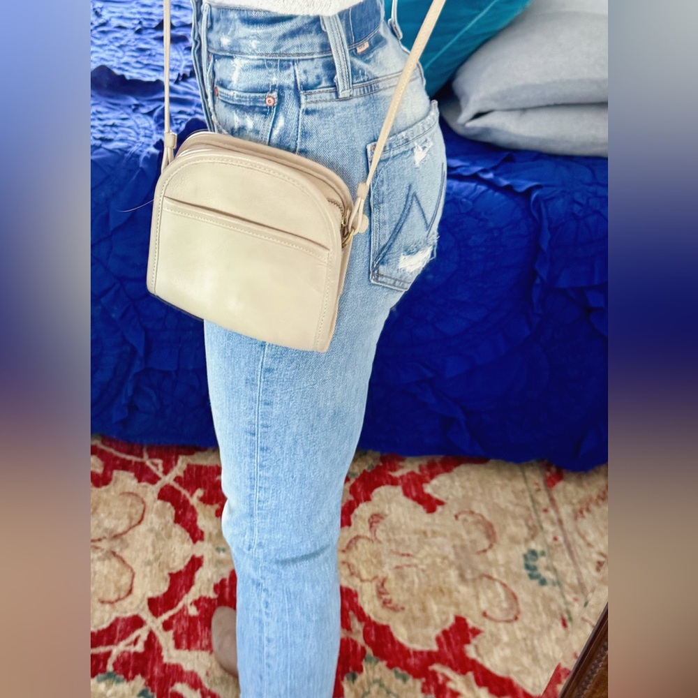 Vintage Coach crossbody handbag